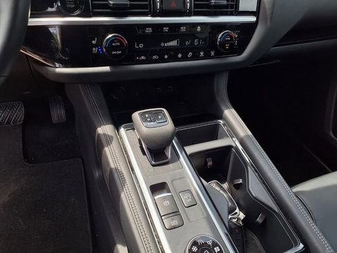 Used 2025 Nissan Pathfinder Platinum w/ Cargo Package AWD/4WD image 7