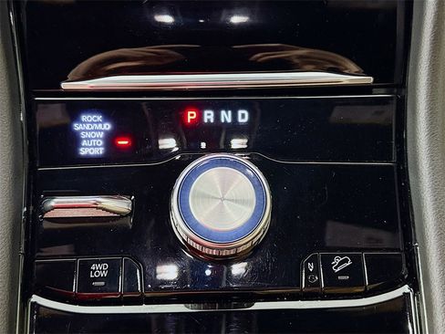 Used 2021 Jeep Grand Cherokee L Summit w/ Luxury Tech Group V image 17