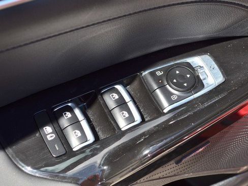 Used 2025 Kia K5 EX image 16