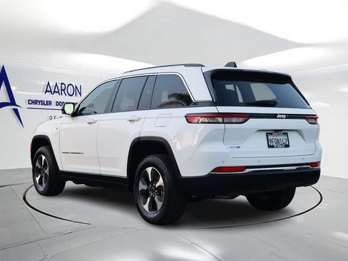 Used 2022 Jeep Grand Cherokee Limited 4xe AWD/4WD image 2