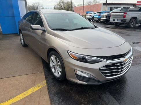 Used 2025 Chevrolet Malibu LT FWD image 5