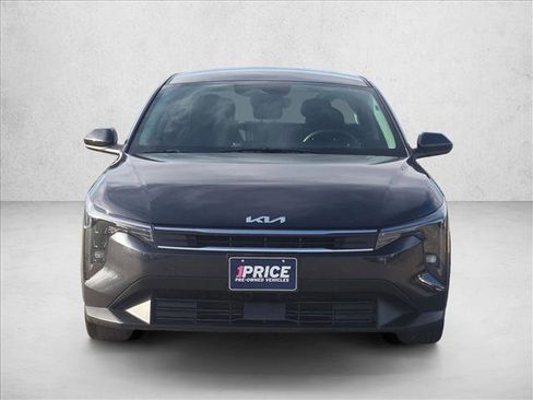 Used 2025 Kia K4 FWD image 2