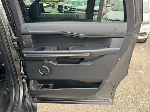 Used 2018 Ford Expedition Max XLT w/ Equipment Group 202A image 21