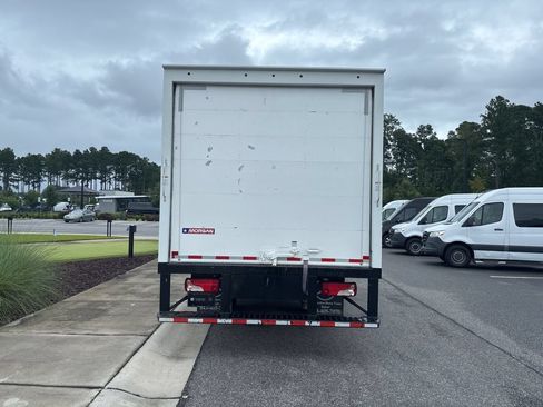 Used 2021 Freightliner Sprinter 3500 RWD image 4