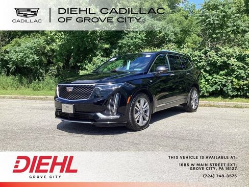 Used 2020 Cadillac XT6 Premium Luxury w/ Platinum Package AWD/4WD image 3