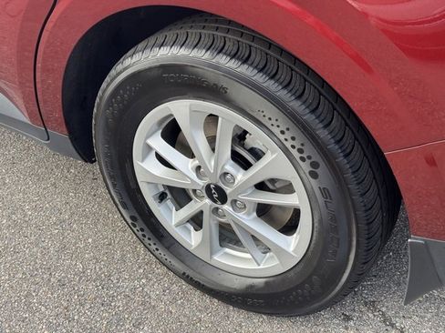 Used 2022 Kia Carnival LX image 6