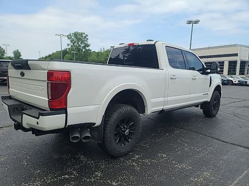 Certified 2022 Ford F350 Lariat w/ Tremor Off-Road Package AWD/4WD image 6