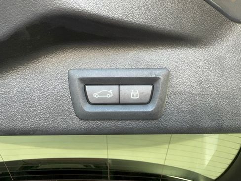 Used 2026 BMW X5 sDrive40i w/ M Sport Package RWD image 32