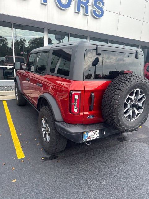 Used 2023 Ford Bronco Badlands AWD/4WD image 3