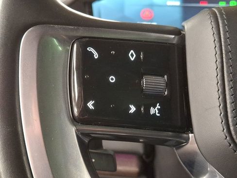 Used 2023 Land Rover Range Rover Long Wheelbase Autobiography image 18