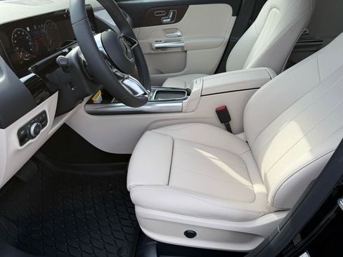 Certified 2026 Mercedes-Benz GLA 250 4MATIC image 10