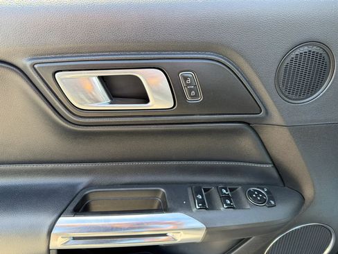 Used 2019 Ford Mustang GT Premium RWD image 15