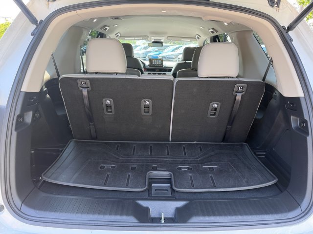 Certified 2025 Honda Pilot EX-L image 18