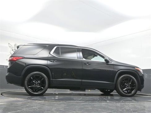 Used 2020 Chevrolet Traverse LT image 55