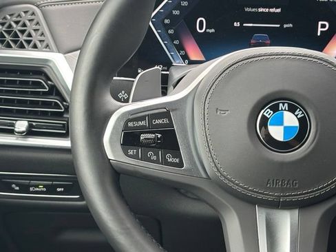 Used 2026 BMW X7 xDrive40i w/ M Sport Package AWD/4WD image 23