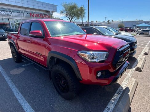 Used 2021 Toyota Tacoma TRD Off-Road AWD/4WD image 2