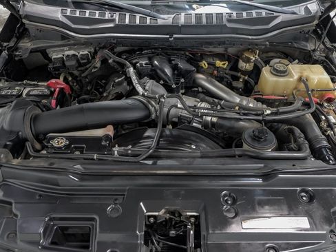 Used 2019 Ford F250 Lariat w/ Lariat Ultimate Package image 58