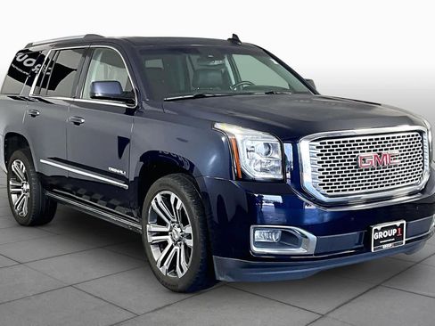 Used 2017 GMC Yukon Denali w/ Open Road Package RWD image 3