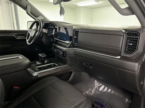 Certified 2022 Chevrolet Silverado 1500 LTZ w/ LTZ Premium Package image 30