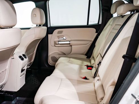 Used 2026 Mercedes-Benz GLB 250 image 18