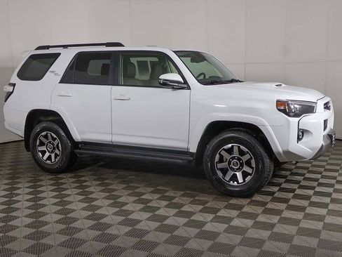 Used 2024 Toyota 4Runner TRD Off-Road Premium image 15