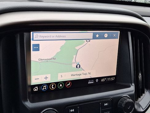 Used 2019 Chevrolet Colorado Z71 AWD/4WD image 14