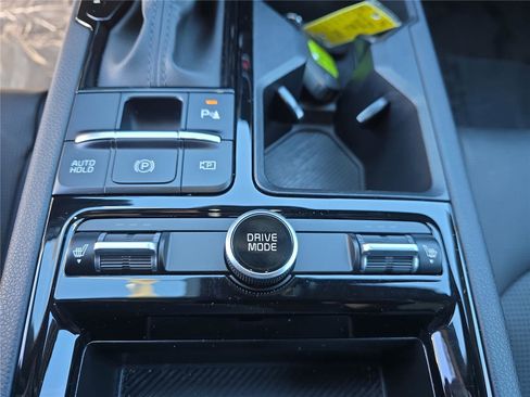 Used 2025 Kia K5 GT image 23