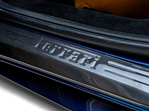 Used 2014 Ferrari 458 Italia Coupe RWD image 35