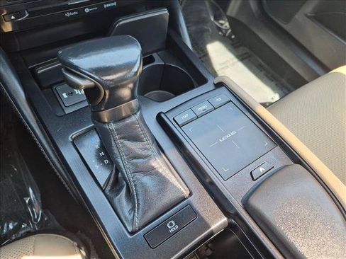 Used 2020 Lexus ES 350 w/ Premium Package FWD image 17
