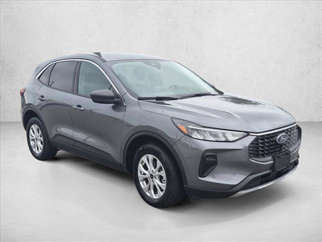 Used 2024 Ford Escape Active AWD/4WD image 3