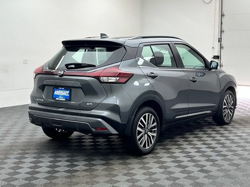 Used 2024 Nissan Kicks SR FWD image 7
