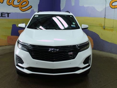 Used 2024 Chevrolet Equinox RS w/ LPO, Floor Liner Package AWD/4WD image 6