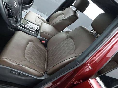 Used 2023 Nissan Armada Platinum w/ Captain's Chairs Package AWD/4WD image 13