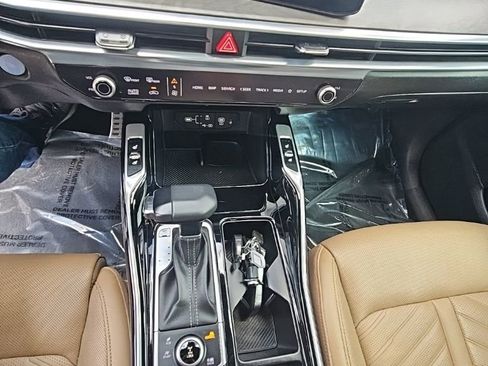 Used 2025 Kia Sorento SX Prestige w/ Olive Brown Leather Package image 16