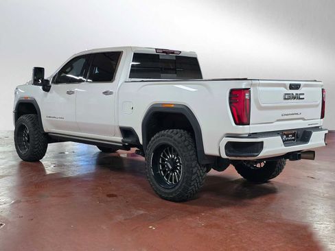 Used 2024 GMC Sierra 2500 Denali Ultimate image 5