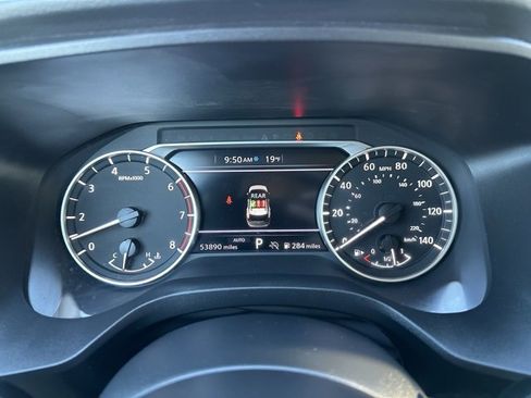 Used 2024 Nissan Rogue SV image 29