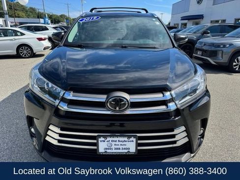 Used 2019 Toyota Highlander Limited AWD/4WD image 2