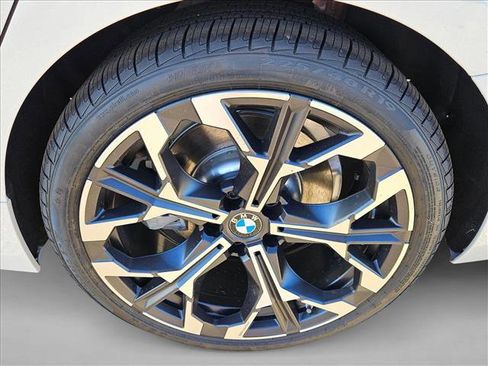 New 2026 BMW 330i Sedan w/ Convenience Package image 9