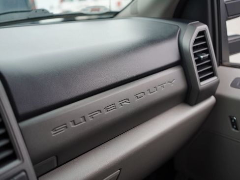 Used 2019 Ford F250 XL w/ Power Equipment Group AWD/4WD image 26