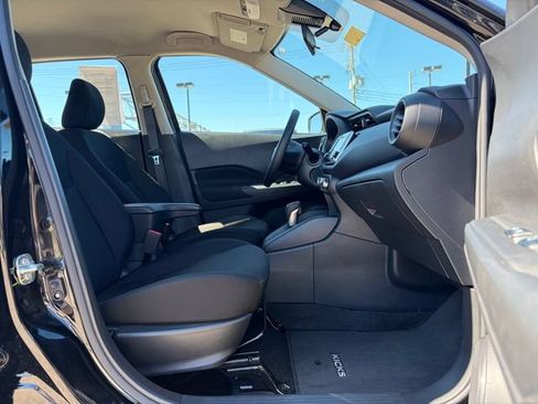 Used 2025 Nissan Kicks Play S FWD image 12