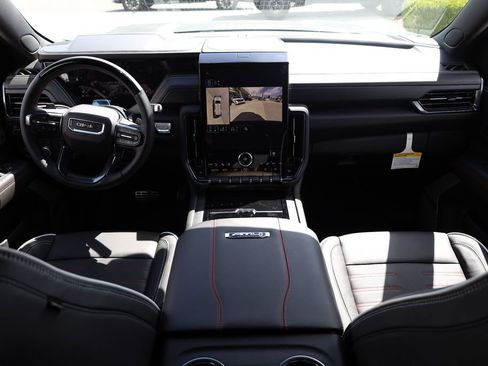 New 2026 GMC Yukon AT4 Ultimate AWD/4WD image 23