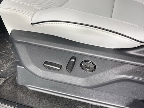 New 2025 Ford Expedition Max Platinum w/ Platinum Ultimate Package image 16