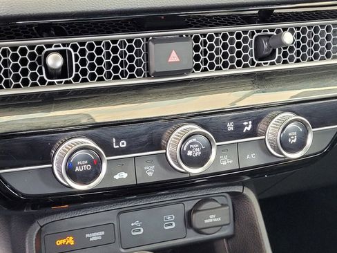 Certified 2025 Honda Civic Sport image 15