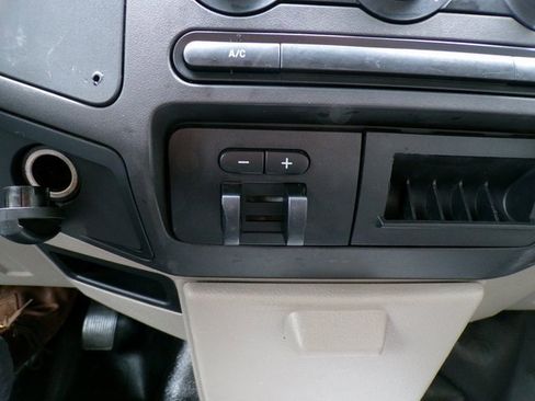 Used 2009 Ford F250 2WD Regular Cab Super Duty image 21