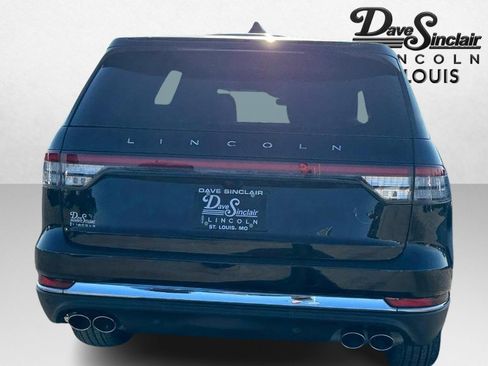 New 2026 Lincoln Aviator AWD image 6