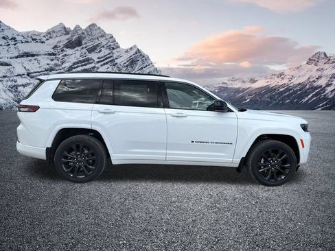 New 2026 Jeep Grand Cherokee L Limited AWD/4WD image 5