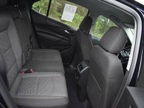 Used 2021 Chevrolet Equinox LT AWD/4WD image 14