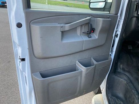 Used 2023 Chevrolet Express 2500 w/ Driver Convenience Package RWD image 15