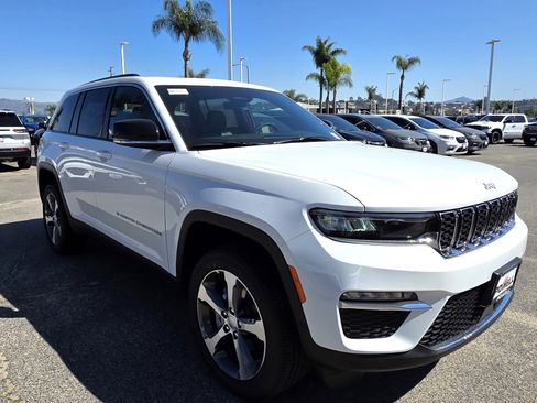 New 2025 Jeep Grand Cherokee Limited image 6