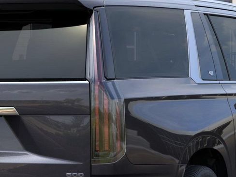 New 2026 Cadillac Escalade ESV Luxury AWD/4WD image 11